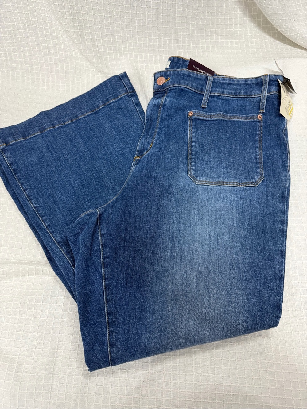 Women’s plus Ava & Viv high rise flare jeans